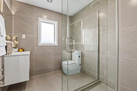 Photo of property in 36a Onepoto Road, Hauraki, Auckland, 0622