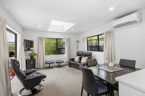 Photo of property in 2/22 Snowdon Road, Fendalton, Christchurch, 8052