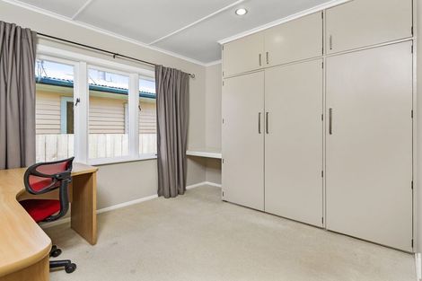 Photo of property in 18 Russell Avenue, Pukekohe, 2120