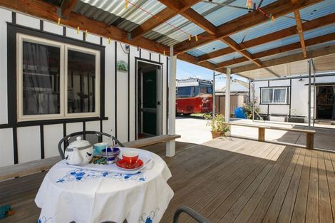 Photo of property in 21 Station Road, Paeroa, 3600