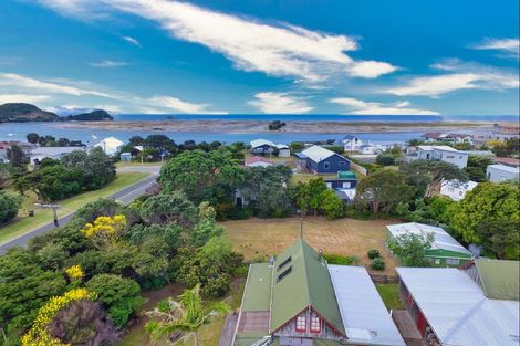Photo of property in 28 North Avenue, Mangawhai Heads, Mangawhai, 0505