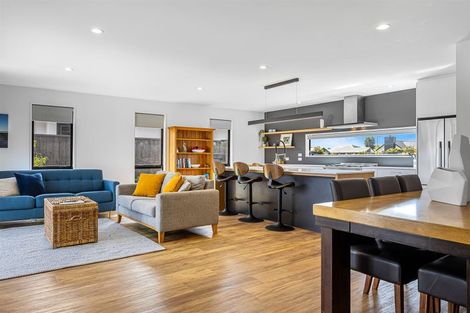 Photo of property in 53 Westpark Boulevard, Rangiora, 7400