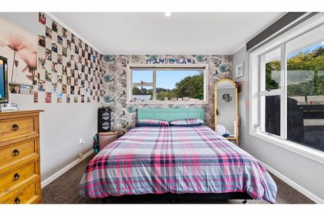 Photo of property in 110 Dunlop Street, Wallacetown, 9816