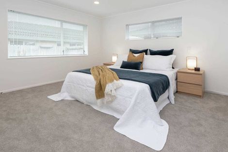 Photo of property in 2/23 Tarnica Road, Northpark, Auckland, 2013