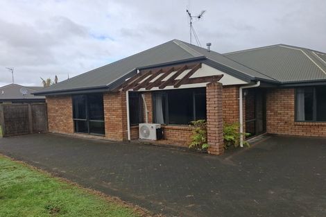 Photo of property in 24 Oaklands Drive, Cambridge, 3434