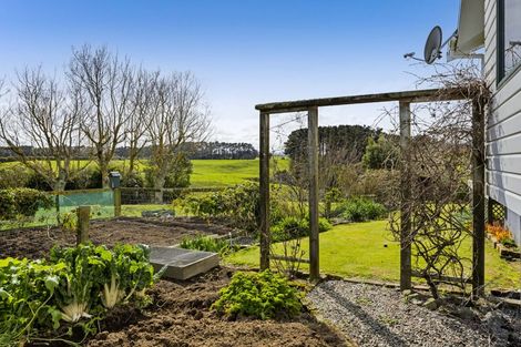 Photo of property in 516 Turuturu Road, Hawera, 4674