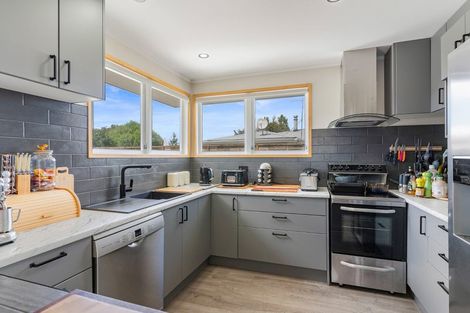 Photo of property in 229 Chartwell Avenue, Whangamata, 3620