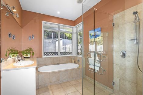 Photo of property in 863 Cashmere Road, Halswell, Christchurch, 8025