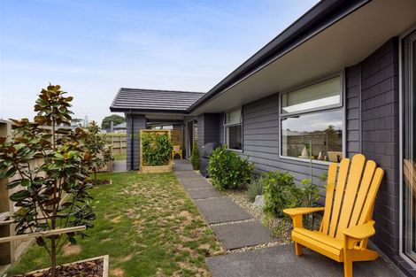 Photo of property in 5 Ashwood Lane, Bell Block, New Plymouth, 4312