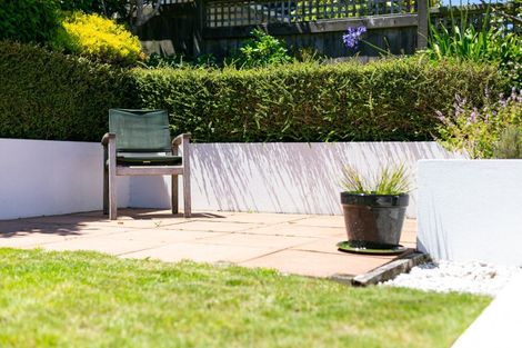 Photo of property in 15 Lucknow Terrace, Khandallah, Wellington, 6035