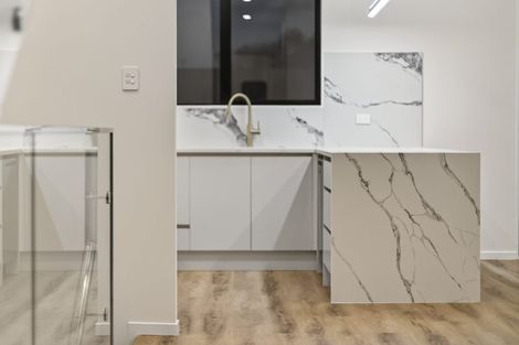 Photo of property in 27 Jandell Crescent, Bucklands Beach, Auckland, 2014