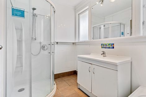 Photo of property in 16a Penfold Place, Henderson, Auckland, 0610