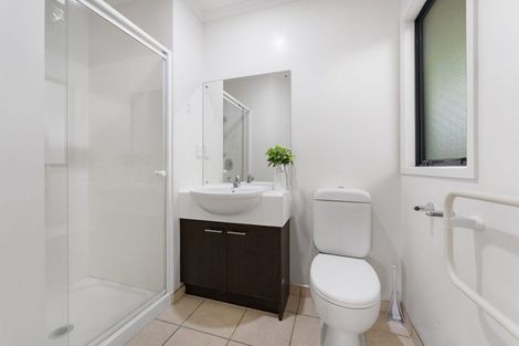 Photo of property in 4 Adrigole Place, East Tamaki, Auckland, 2013