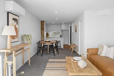 Photo of property in 2/21 Linwood Avenue, Linwood, Christchurch, 8011