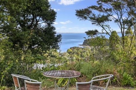 Photo of property in 94 Takahe Road, Titirangi, Auckland, 0604
