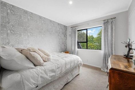 Photo of property in 80a Beach Road, Mellons Bay, Auckland, 2014