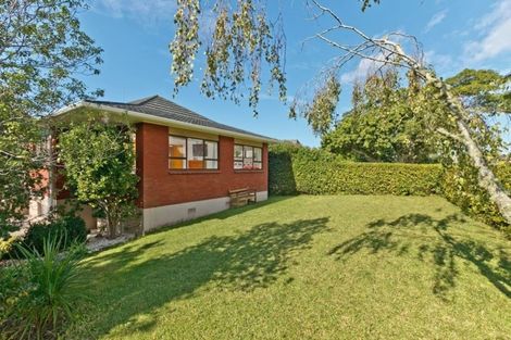 Photo of property in 35 Stapleford Crescent, Browns Bay, Auckland, 0630