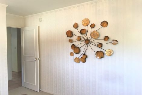 Photo of property in 2 Sylvan Park Avenue, Milford, Auckland, 0620