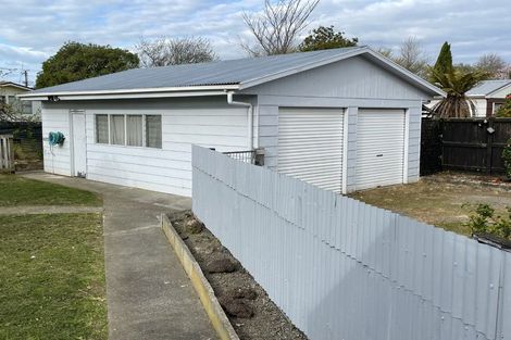 Photo of property in 6 Pain Street, Bulls, 4818