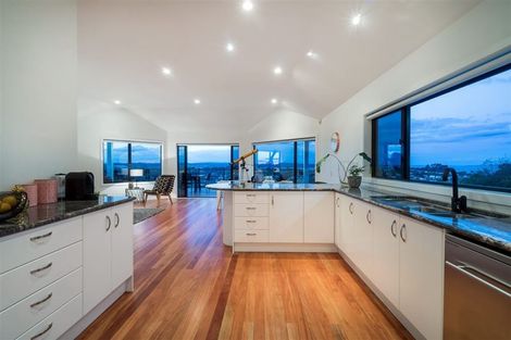 Photo of property in 5 Ti Tree Lane, Stanmore Bay, Whangaparaoa, 0932