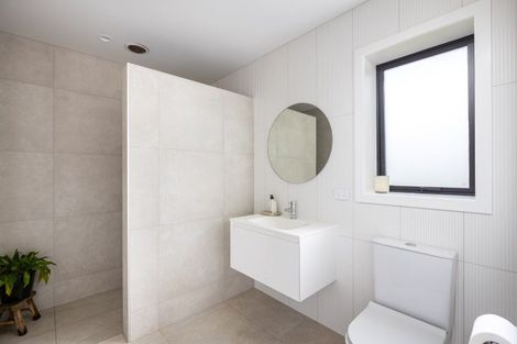 Photo of property in 13 Thomason Road, Egmont Village, New Plymouth, 4371