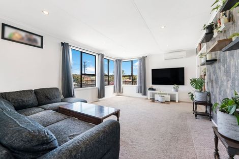 Photo of property in 9 Garelja Road, Henderson, Auckland, 0612