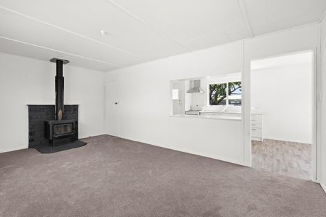 Photo of property in 8 Cortes Crescent, Flaxmere, Hastings, 4120