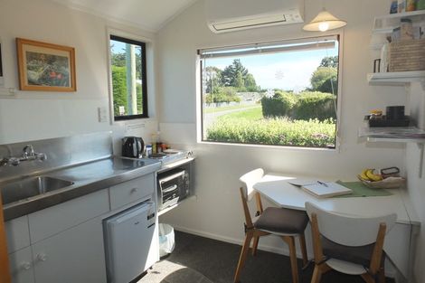 Photo of property in 42 Cobblestone Road, Kakanui, Oamaru, 9495