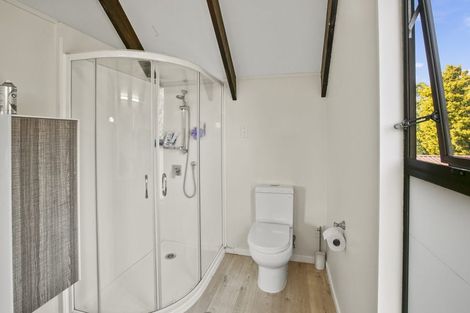 Photo of property in 288e Mangorei Road, Merrilands, New Plymouth, 4312