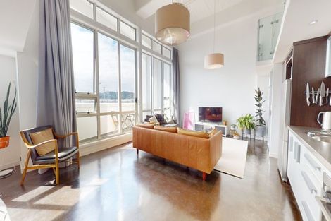 Photo of property in Stadium Garden Flats, 111/107 Thorndon Quay, Pipitea, Wellington, 6011