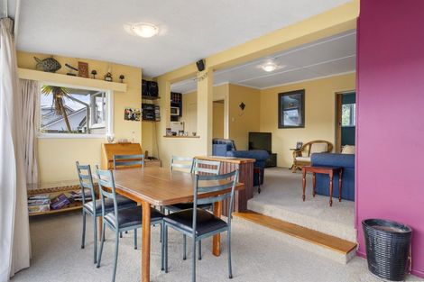 Photo of property in 102 Ruru Street, Whangamata, 3620