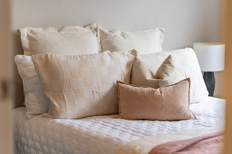 Photo of property in 19 Te Kaeaea Crescent, Wallaceville, Upper Hutt, 5018