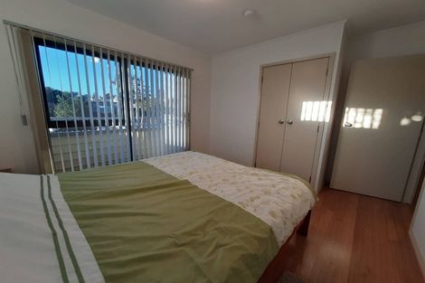 Photo of property in 14 Panzic Place, Glen Eden, Auckland, 0602