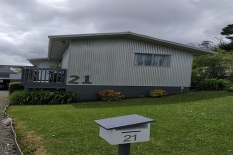 Photo of property in 21a Garton Drive, Massey, Auckland, 0614