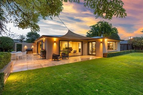 Photo of property in 11 Ashcroft Place, Burnside, Christchurch, 8053