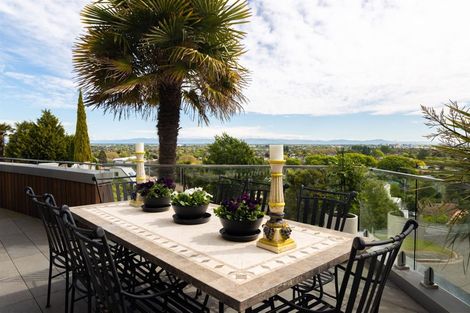 Photo of property in 26 Overdale Drive, Cashmere, Christchurch, 8022