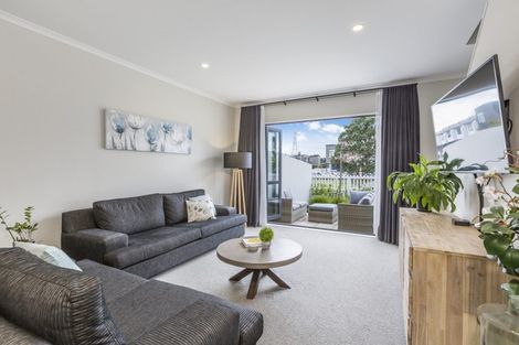 Photo of property in 7 Tahuhu Road, Mount Wellington, Auckland, 1062