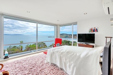 Photo of property in 1462 Whangaparaoa Road, Army Bay, Whangaparaoa, 0930