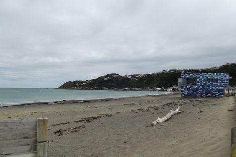 Photo of property in 8/218 Onepu Road, Lyall Bay, Wellington, 6022