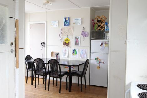 Photo of property in 24 Wilson Street, Pahiatua, 4910