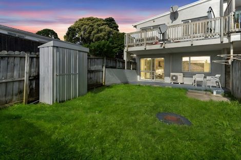 Photo of property in 1/242 Great North Road, Henderson, Auckland, 0612