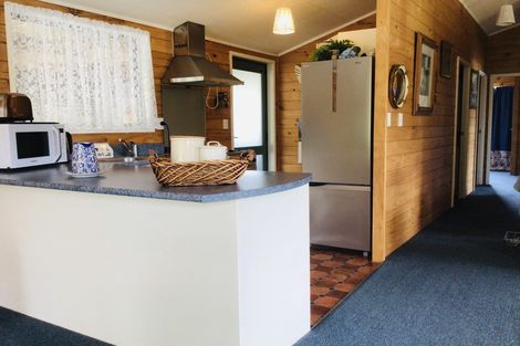 Photo of property in 10 Kirk Street, Matawai, 4075