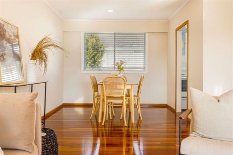 Photo of property in 2/61 Royal View Road, Te Atatu South, Auckland, 0610