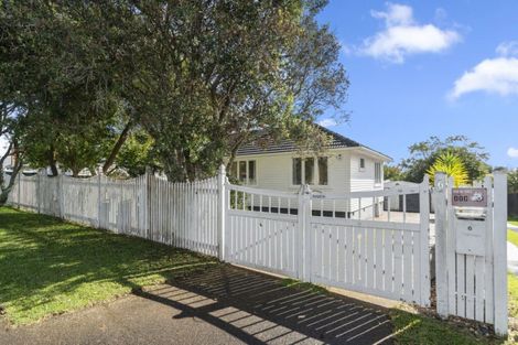 Photo of property in 6 Grainger Road, Te Atatu South, Auckland, 0610