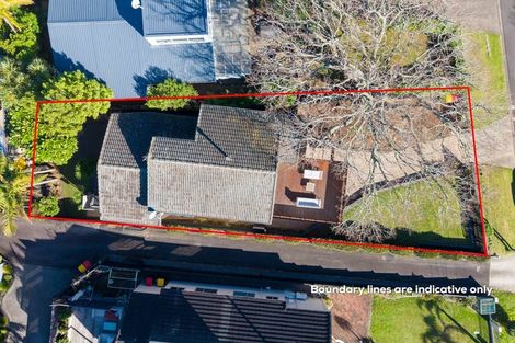 Photo of property in 2/5 View Road, Shelly Park, Auckland, 2014