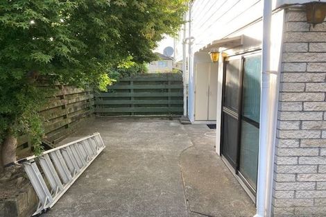 Photo of property in 2/43 Priestley Drive, Bucklands Beach, Auckland, 2014