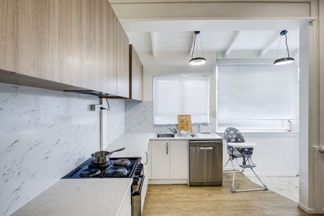 Photo of property in 17 Latham Street, Napier South, Napier, 4110