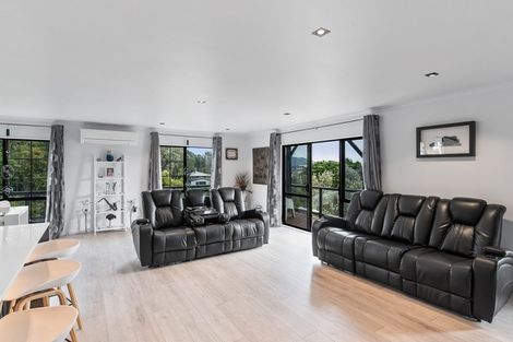 Photo of property in 4 Pine Ridge Terrace, Waikanae Beach, Waikanae, 5036