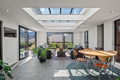 Photo of property in 15 Bracken Street, Arrowtown, 9302