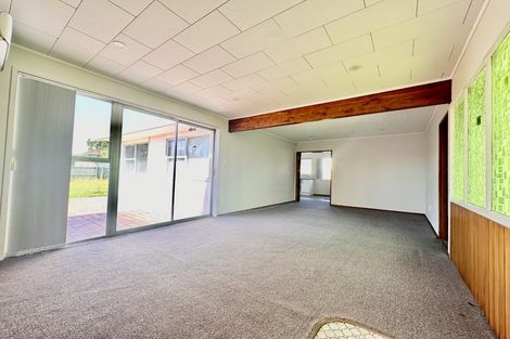 Photo of property in 5 Fairlight Place, Manurewa, Auckland, 2102